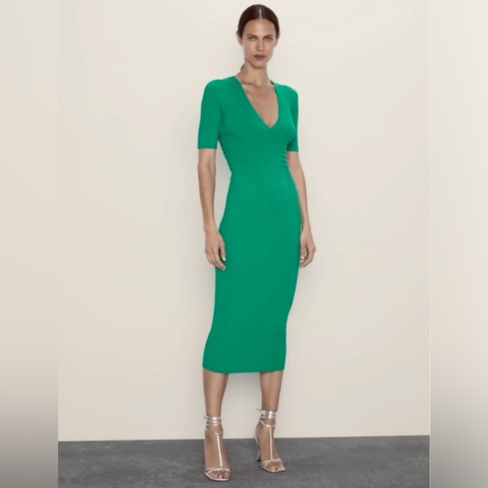 Zara Ribbed Stretch Midi Dress Green Size Small 3/4 Sleeve